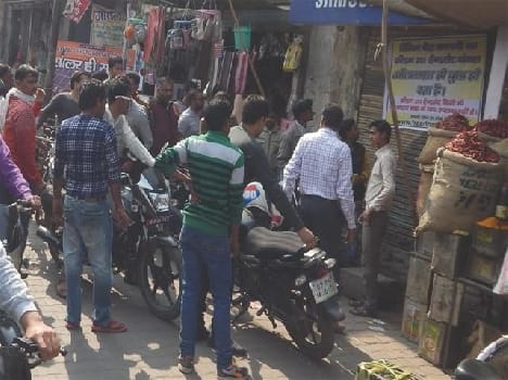 Stop shop vendor ran fiercely commotion